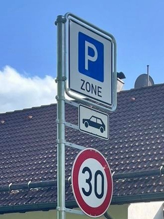 Parkraum Schild