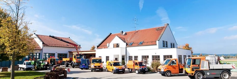 Bauhof mit Fahrzeugen Ansicht Bauhof mit Fahrzeugen